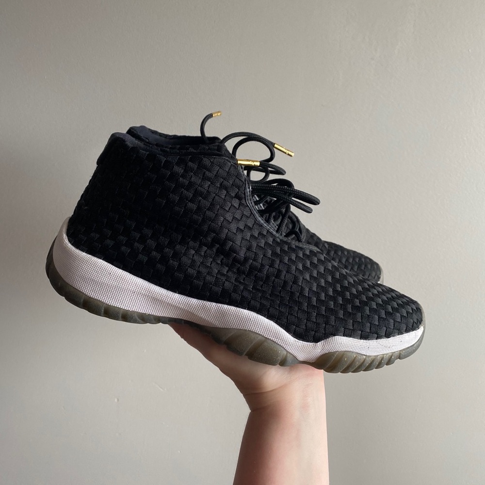 Jordan Future Low Gamma / black white gold